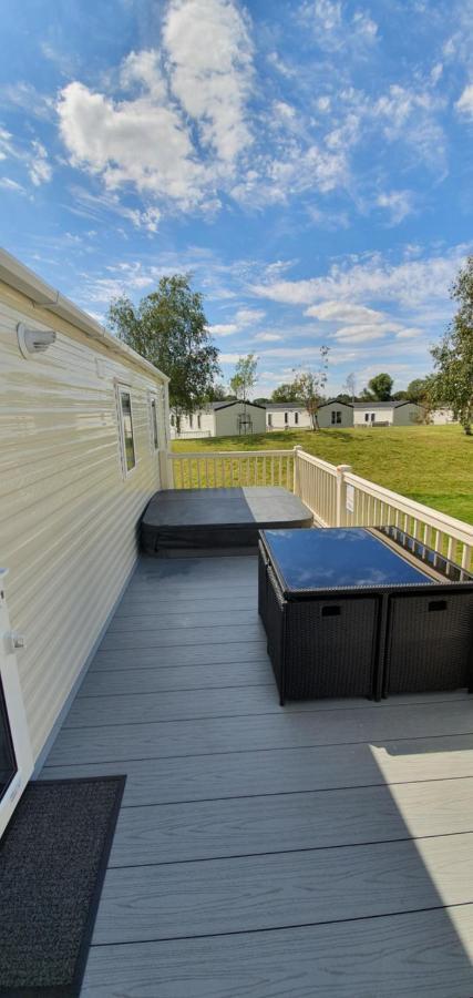 RJ Luxury Caravan Hire With Hot Tub Tattershall Buitenkant foto